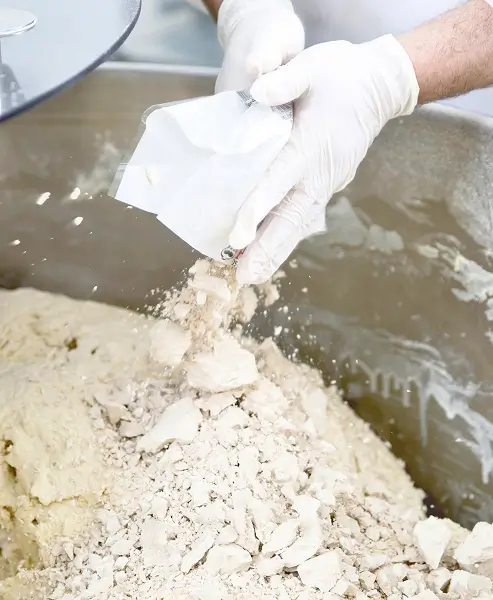 <b>Surowce</b>, które pracują <br>tak samo - codziennie.