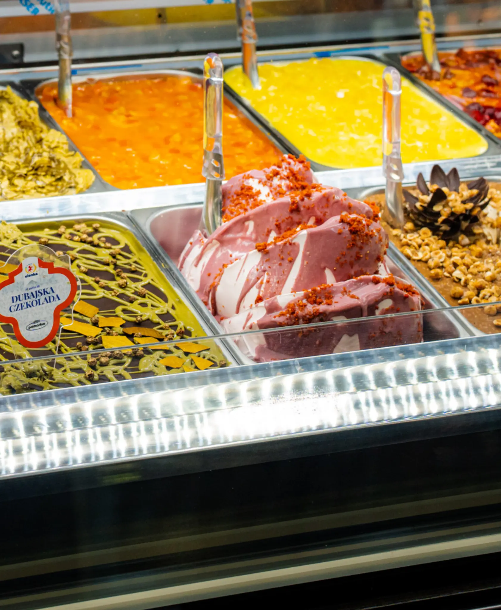 <b>Inspiracje i wiedza</b>, które pomagają rozwijać ofertę lodziarni.